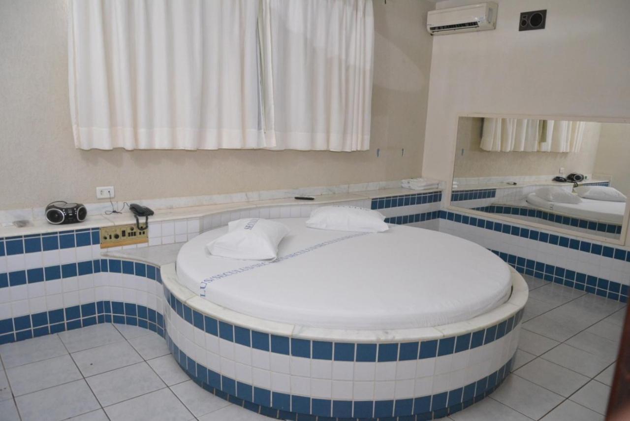 ברטוס Motel Seculus מראה חיצוני תמונה