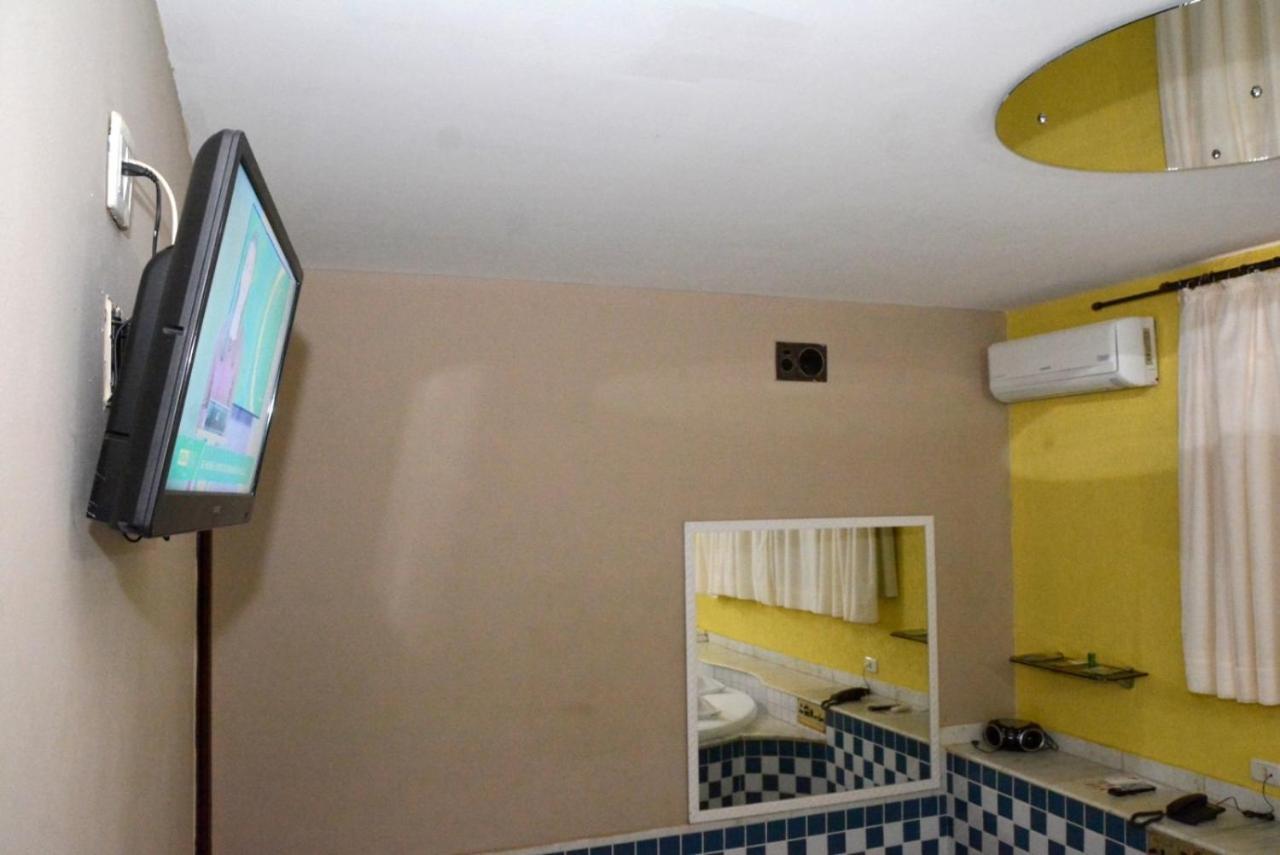 ברטוס Motel Seculus מראה חיצוני תמונה