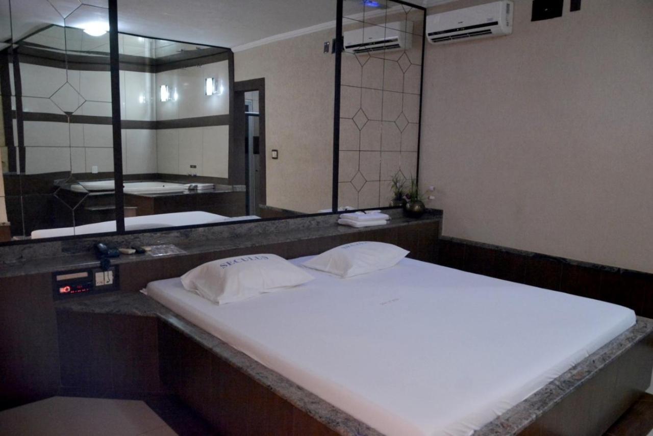 ברטוס Motel Seculus מראה חיצוני תמונה
